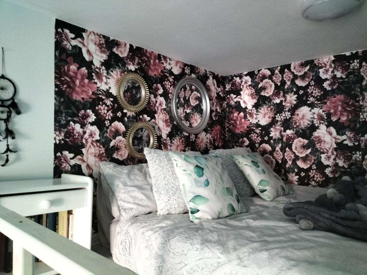 Dobranoc Bed & Breakfast Lodź Bagian luar foto